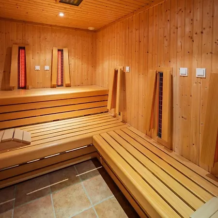 Preishof Hotel 4*